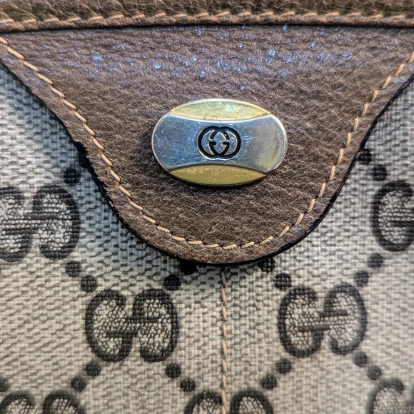 Gucci Brown Shoulder Bag with Monogram Canvas - Picture 5 of 16
